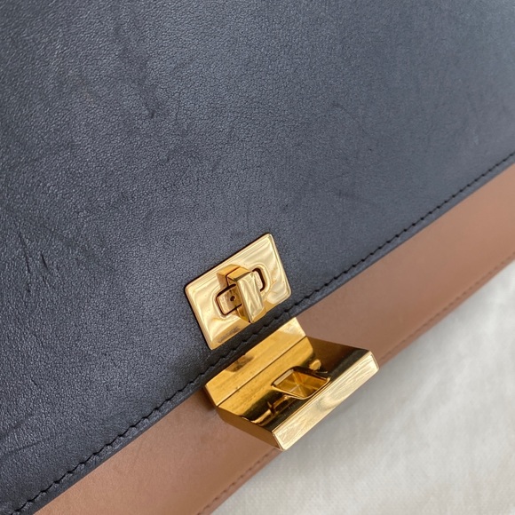 Auth celine bicolor medium case box bag preowned - Picture 5 of 16